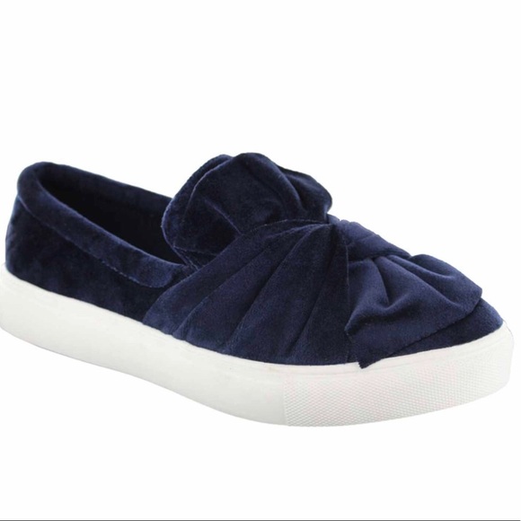 Mia Shoes Shoes - 2 for $20 Mia Zoe Bow sneaker